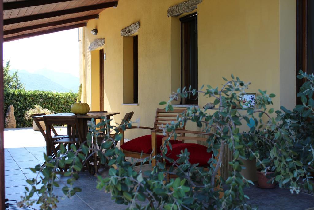 Campesi Casale Tra Le Vigne * Aglientu